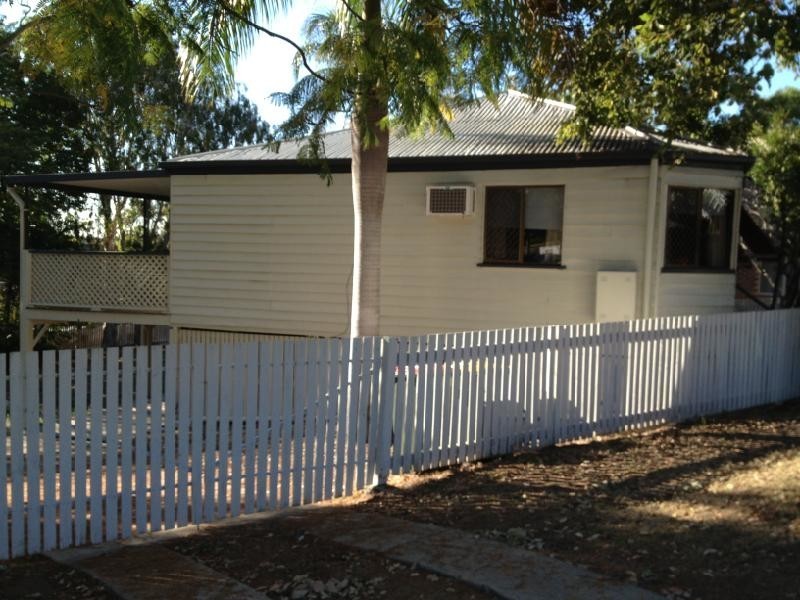 5 Kellow Street, The Range QLD 4700